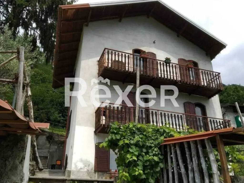 appartamento in vendita a Civo in zona Santa Croce