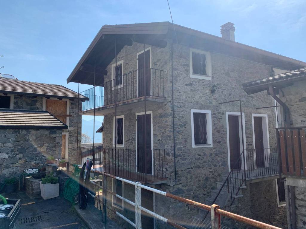casa indipendente in vendita a Civo in zona Roncaglia