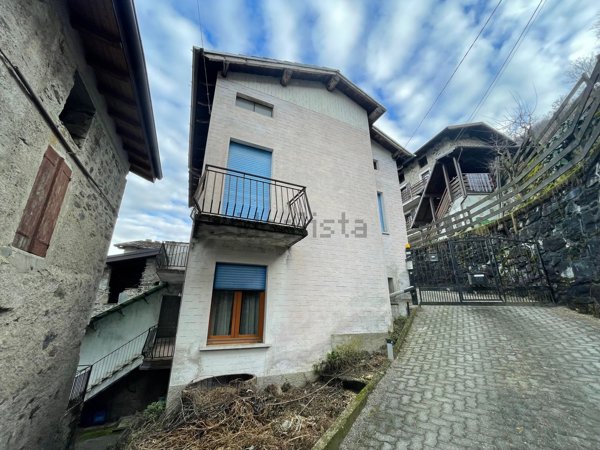 casa indipendente in vendita a Colorina