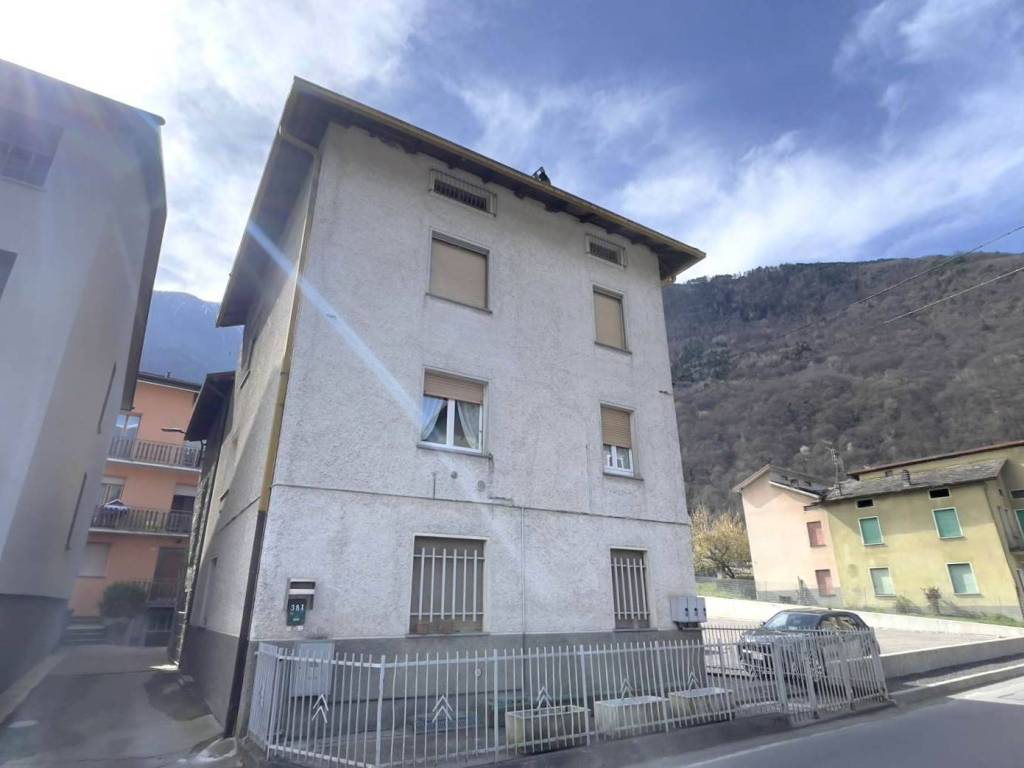 appartamento in vendita a Colorina in zona Valle