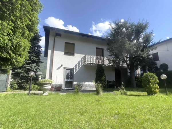 casa indipendente in vendita a Colorina in zona Selvetta