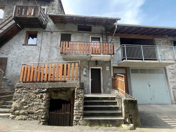 casa indipendente in vendita a Colorina