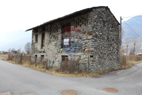 casa indipendente in vendita a Colorina in zona Selvetta