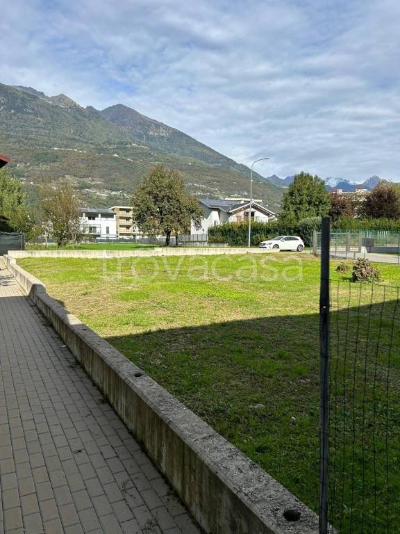 casa indipendente in vendita a Cosio Valtellino in zona Regoledo