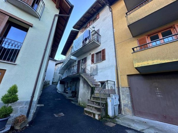 casa indipendente in vendita a Cosio Valtellino in zona Regoledo
