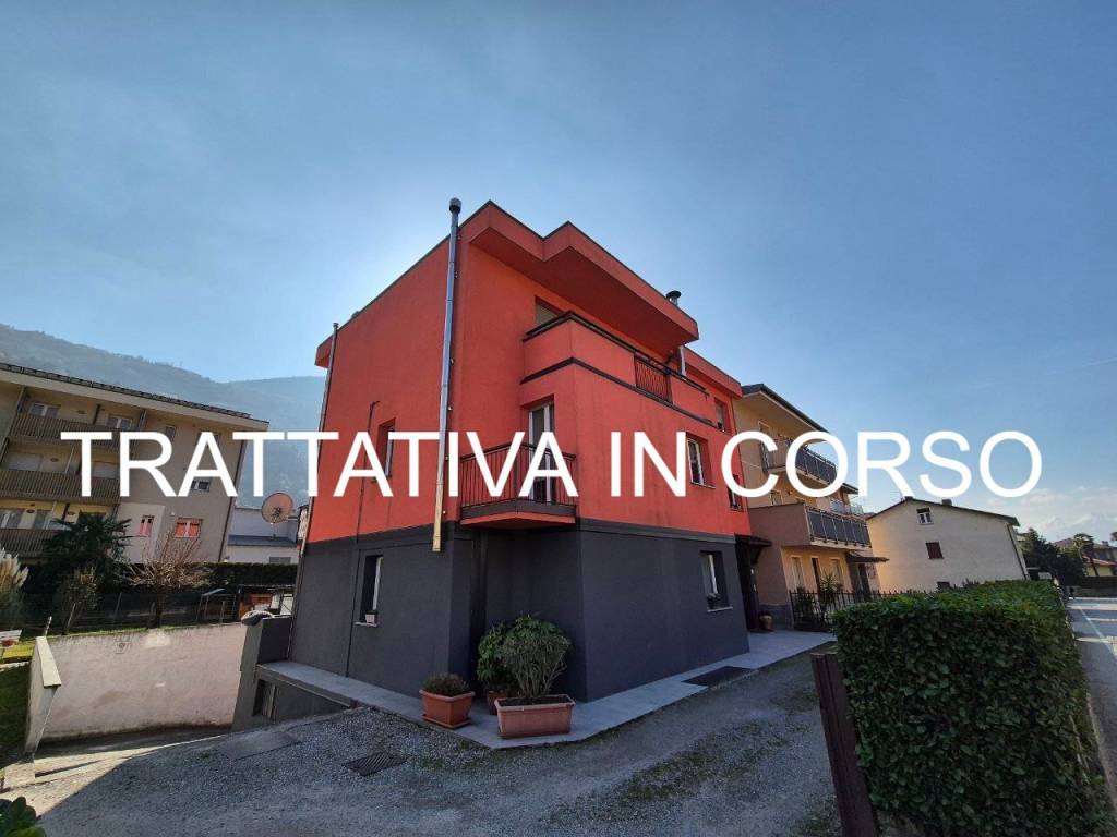 appartamento in vendita a Cosio Valtellino in zona Regoledo