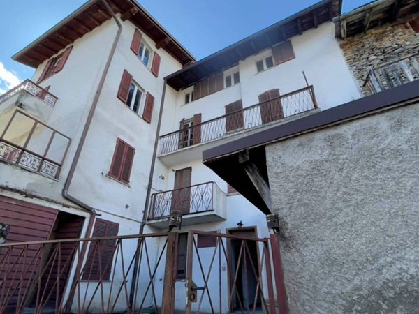 casa indipendente in vendita a Cosio Valtellino in zona Sacco