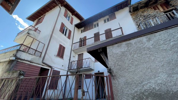 casa indipendente in vendita a Cosio Valtellino in zona Sacco