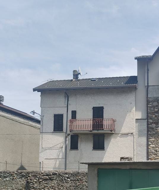 casa indipendente in vendita a Cosio Valtellino in zona Regoledo
