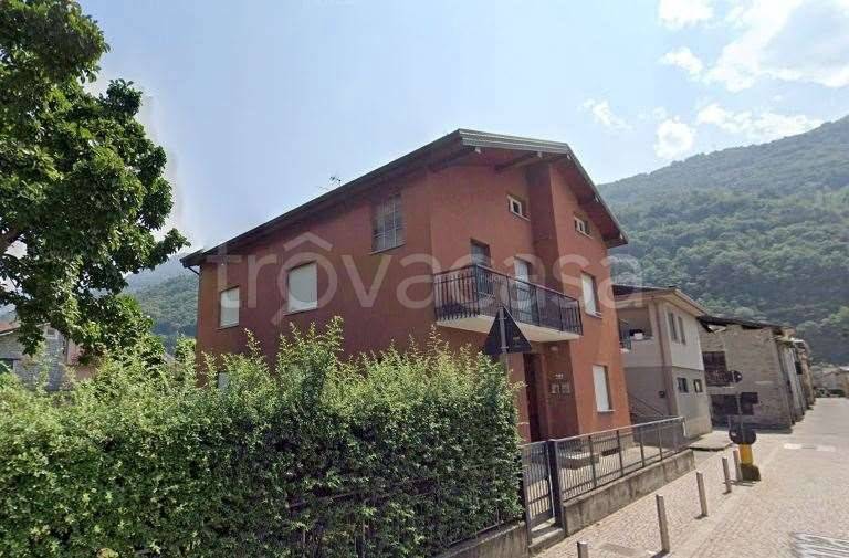appartamento in vendita a Cosio Valtellino in zona Regoledo