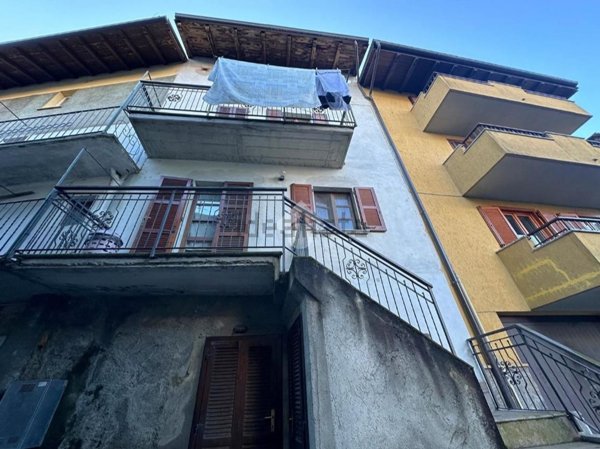 casa indipendente in vendita a Cosio Valtellino in zona Regoledo