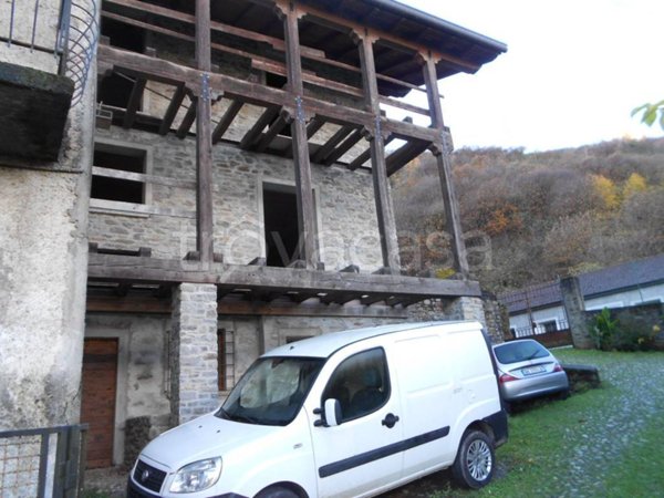 casa indipendente in vendita a Cosio Valtellino in zona Regoledo