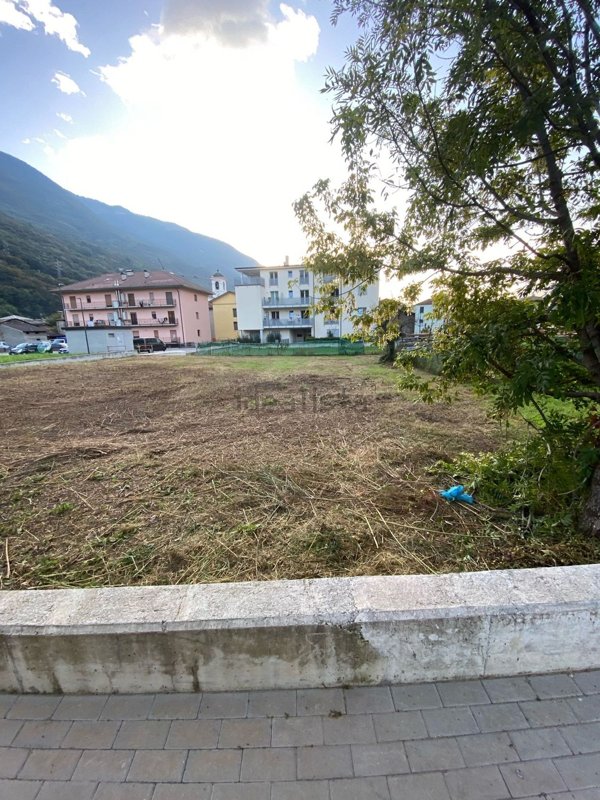 terreno edificabile in vendita a Cosio Valtellino