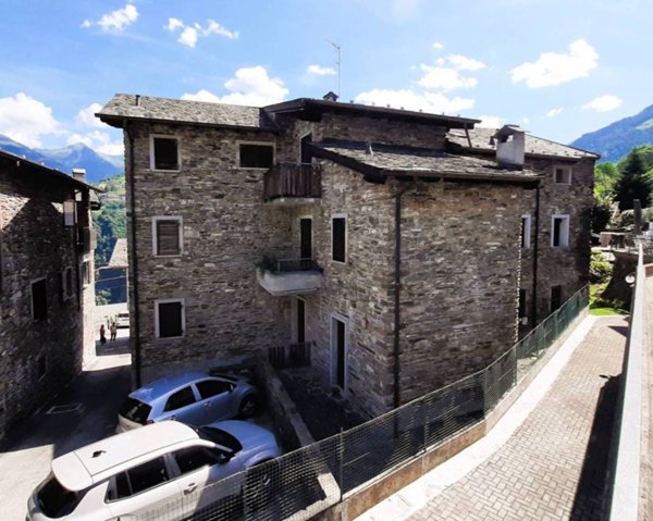 appartamento in vendita a Cosio Valtellino in zona Sacco