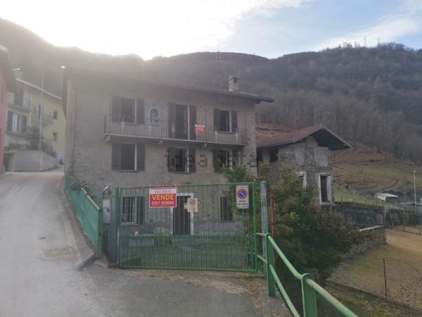 casa indipendente in vendita a Cosio Valtellino