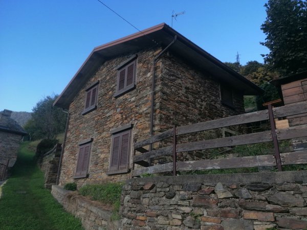 casa indipendente in vendita a Cosio Valtellino in zona Sacco