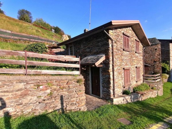 casa indipendente in vendita a Cosio Valtellino in zona Sacco