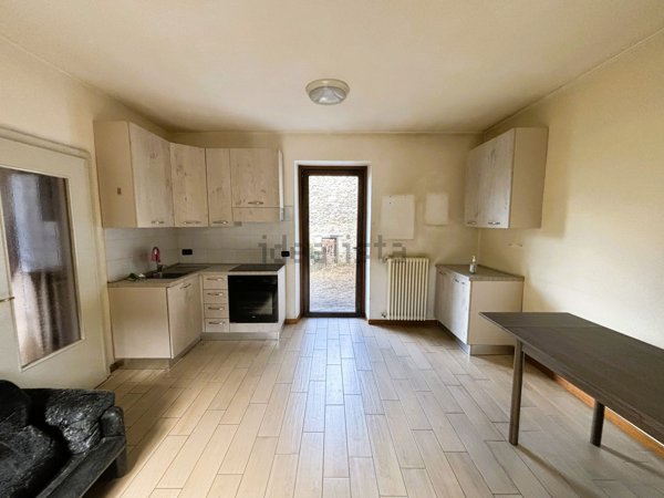 casa indipendente in vendita a Cosio Valtellino