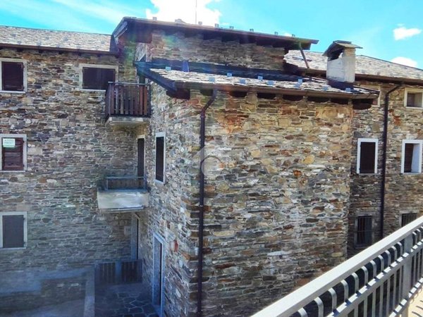 appartamento in vendita a Cosio Valtellino in zona Sacco