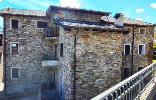 appartamento in vendita a Cosio Valtellino in zona Sacco
