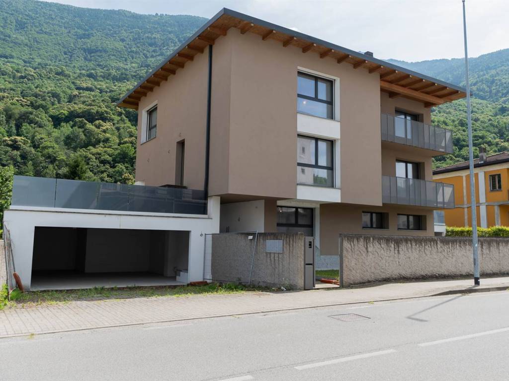 appartamento in vendita a Cosio Valtellino in zona Piagno