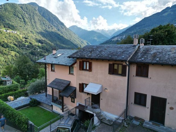 casa indipendente in vendita a Cosio Valtellino in zona Sacco