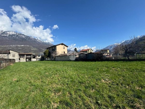 terreno edificabile in vendita a Cosio Valtellino in zona Regoledo
