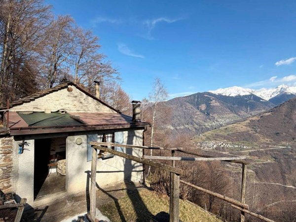 casa indipendente in vendita a Cosio Valtellino in zona Sacco
