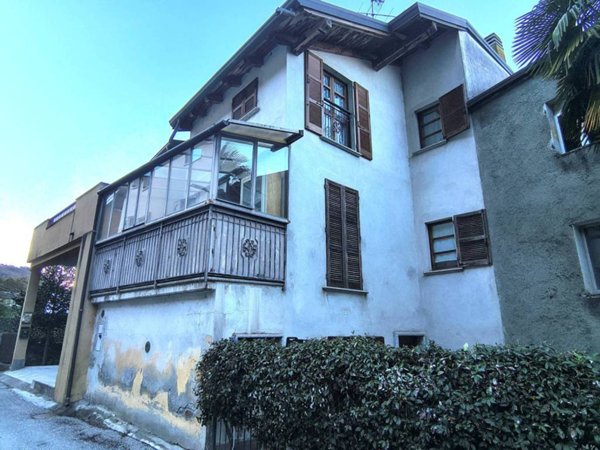 casa indipendente in vendita a Cosio Valtellino in zona Regoledo