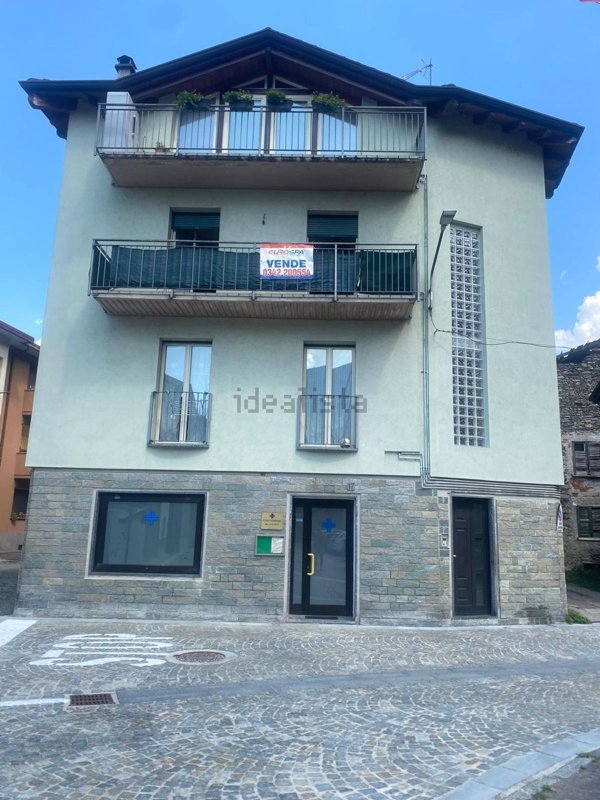 appartamento in vendita a Cosio Valtellino in zona Regoledo