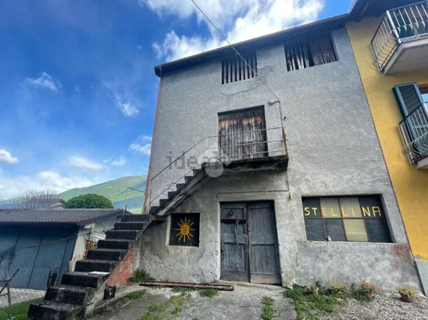 appartamento in vendita a Cosio Valtellino in zona Cosio Stazione