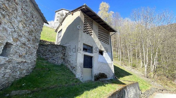 casale in vendita a Cosio Valtellino in zona Sacco