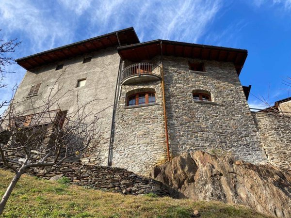 casa indipendente in vendita a Cosio Valtellino in zona Sacco