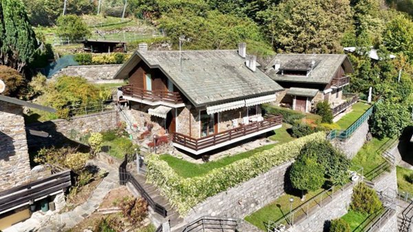 casa indipendente in vendita a Dazio