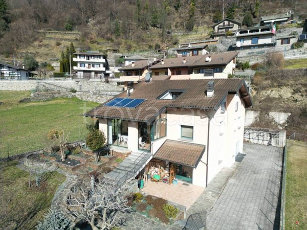 casa indipendente in vendita a Dazio