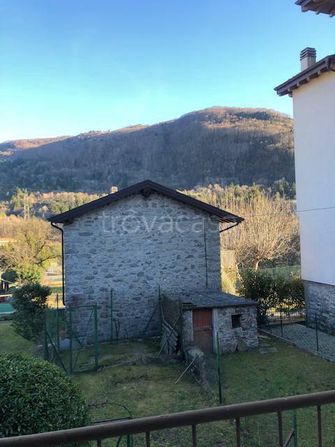 casa indipendente in vendita a Dazio