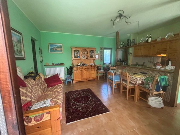 casa indipendente in vendita a Dazio