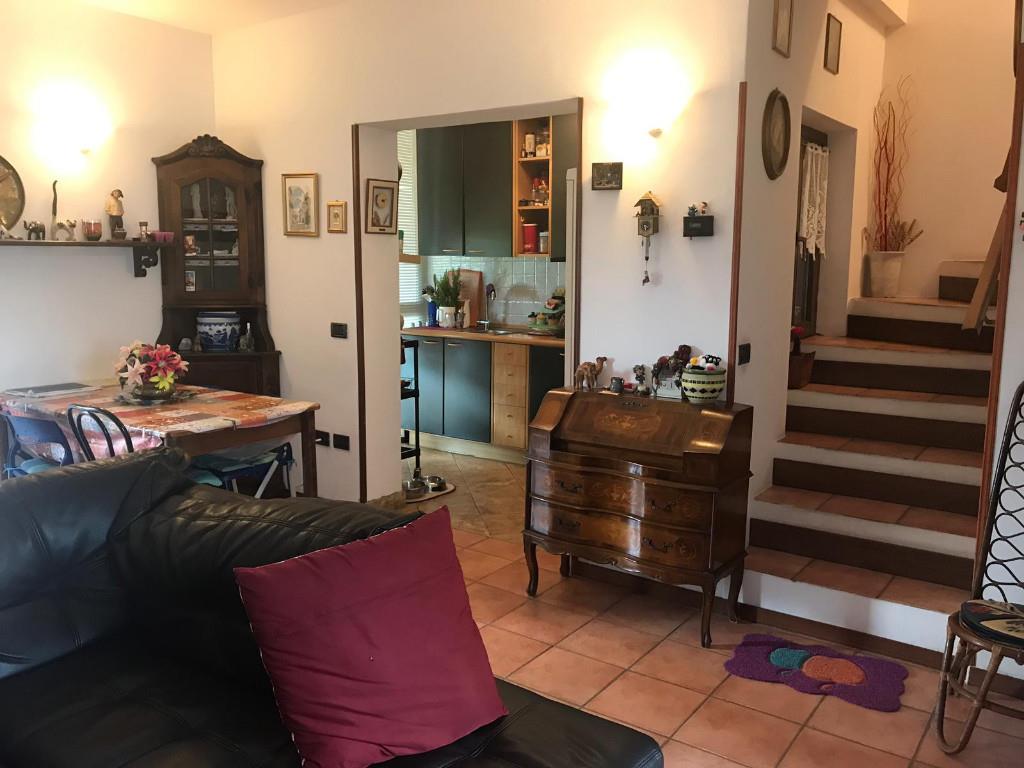 casa indipendente in vendita a Dazio