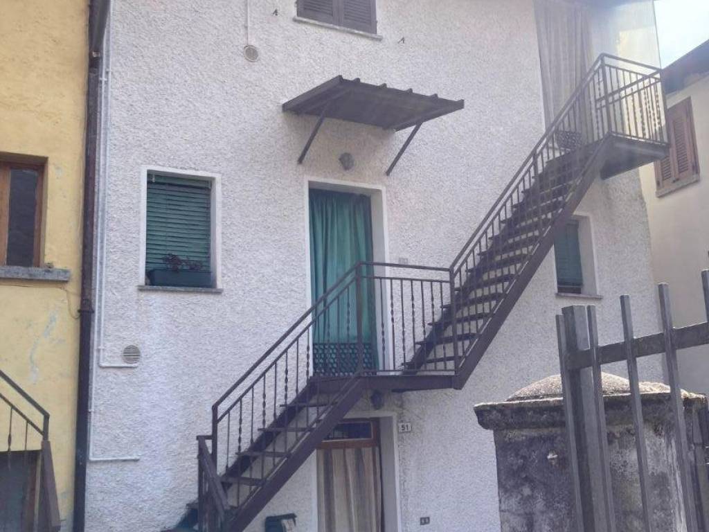 casa indipendente in vendita a Dazio