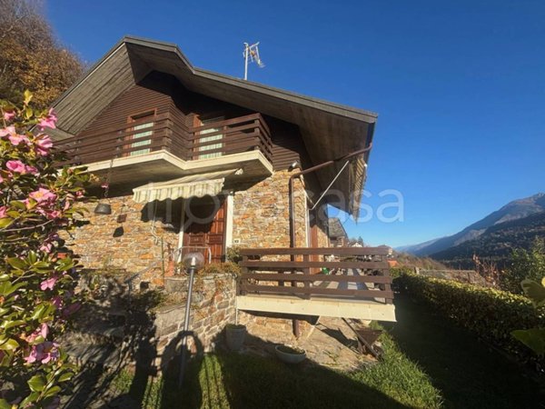 casa indipendente in vendita a Dazio