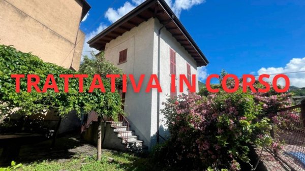 casa indipendente in vendita a Dazio