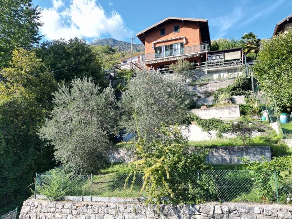 casa indipendente in vendita a Dazio