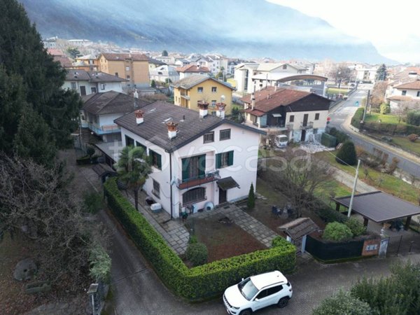 casa indipendente in vendita a Delebio