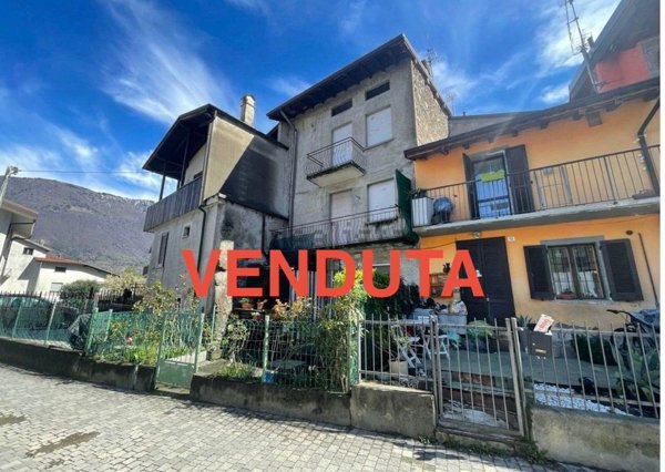 casa indipendente in vendita a Delebio