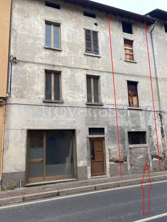 casa indipendente in vendita a Delebio