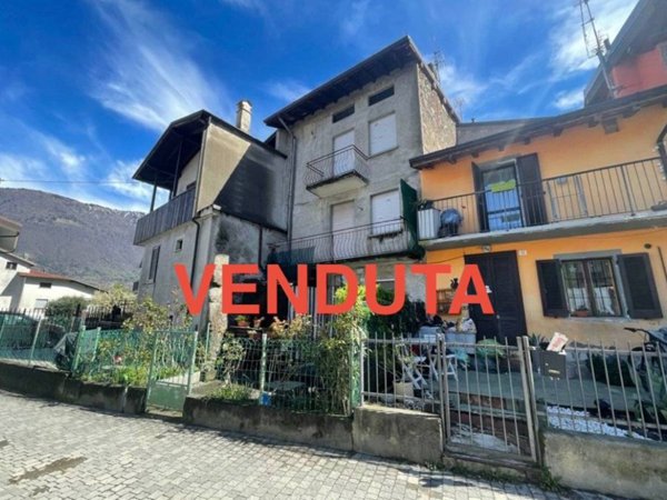 casa indipendente in vendita a Delebio