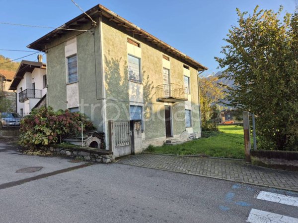 casa indipendente in vendita a Dubino in zona Nuova Olonio