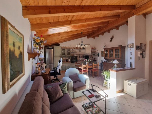 appartamento in vendita a Dubino