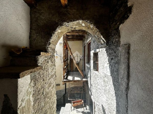 appartamento in vendita a Dubino