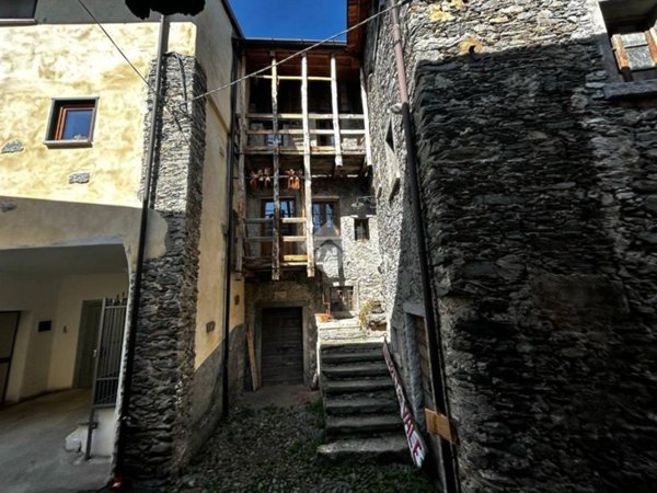 appartamento in vendita a Dubino